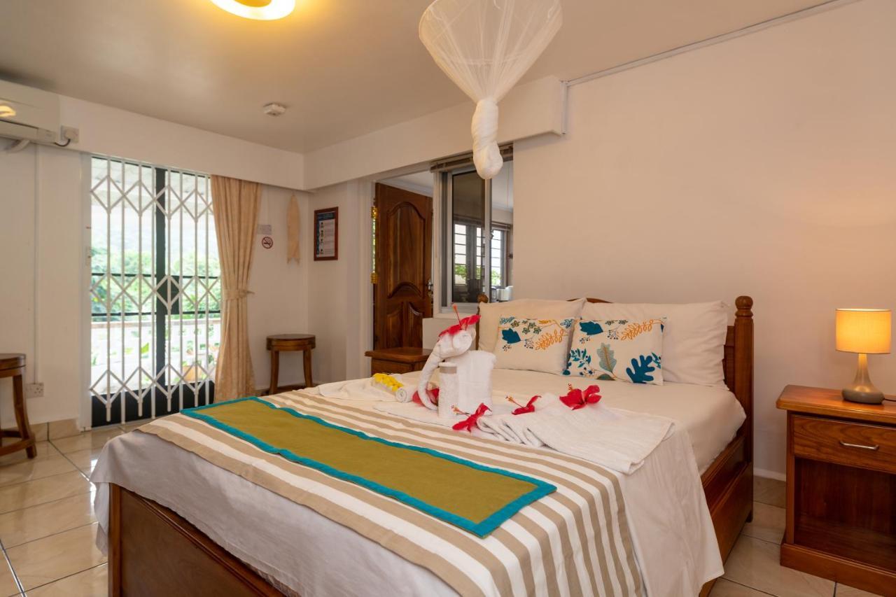 Janes' Serenity Guesthouse Anse a La Mouche Ngoại thất bức ảnh